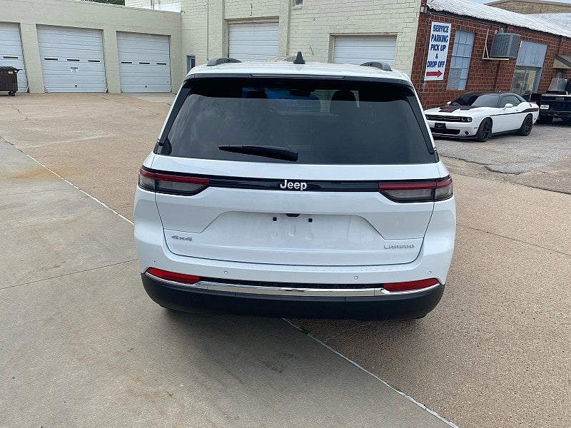 2026 Jeep Grand Cherokee GRAND CHEROKEE LAREDO X 4X4