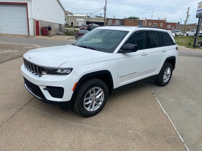 2026 Jeep Grand Cherokee GRAND CHEROKEE LAREDO X 4X4