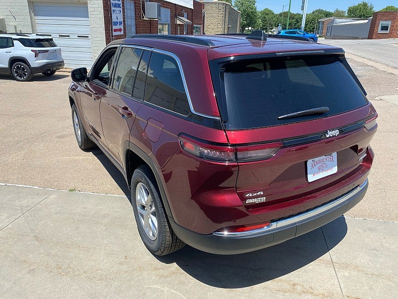 2026 Jeep Grand Cherokee GRAND CHEROKEE LAREDO X 4X4
