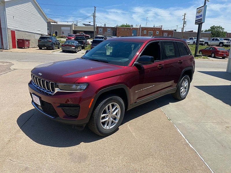 2026 Jeep Grand Cherokee GRAND CHEROKEE LAREDO X 4X4