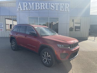 2027 Jeep Grand Cherokee GRAND CHEROKEE LAREDO X 4X4