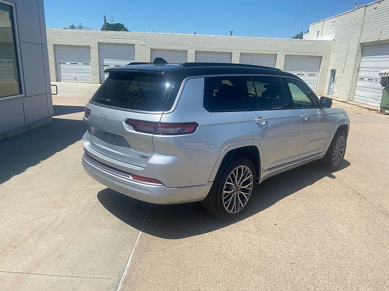 2026 Jeep Grand Cherokee GRAND CHEROKEE L SUMMIT 4X4