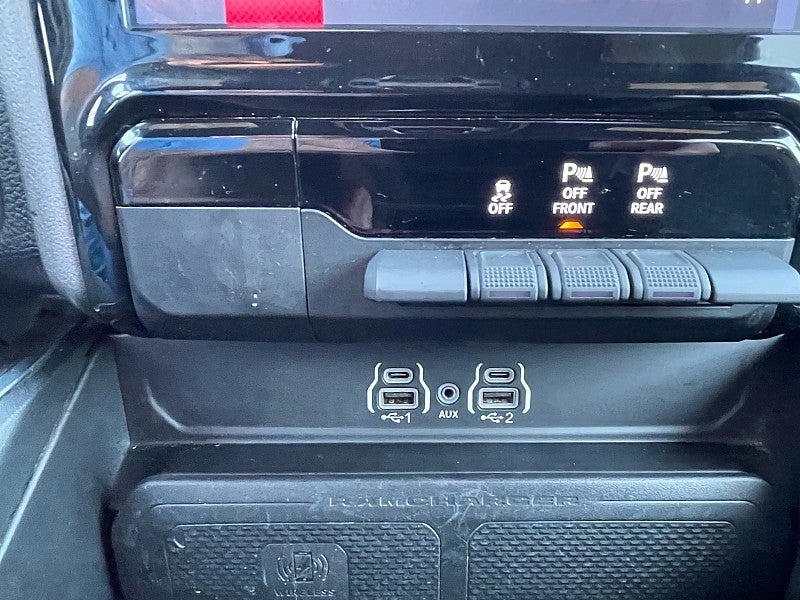 2025 RAM 1500 Big Horn Crew Cab 4x4 5'7' Box