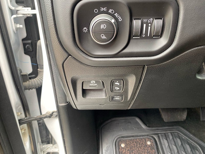 2022 RAM 1500 Limited Longhorn Crew Cab 4x4 5'7' Box