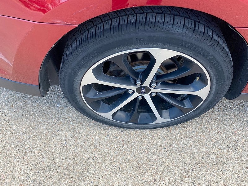 2016 Ford Taurus SEL