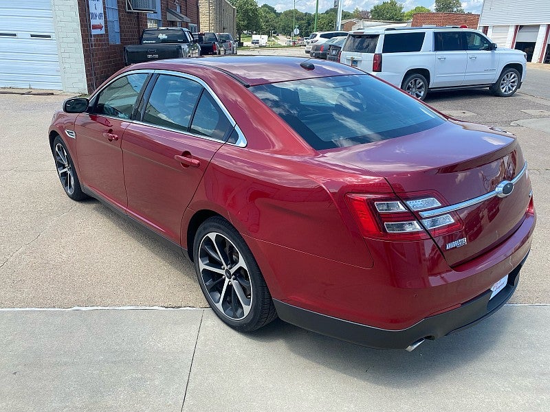 2016 Ford Taurus SEL