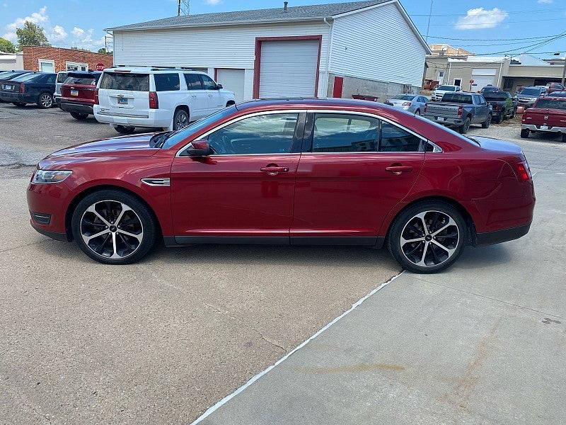 2016 Ford Taurus SEL