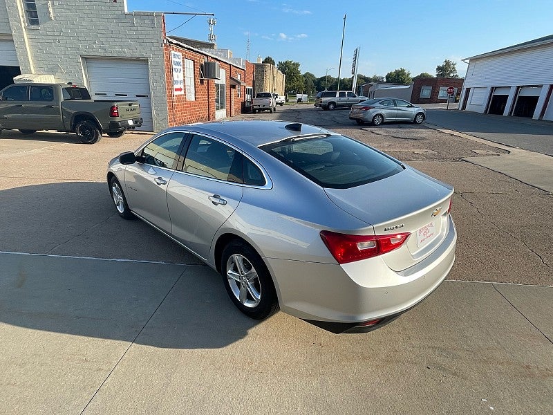 2021 Chevrolet Malibu FWD 1FL