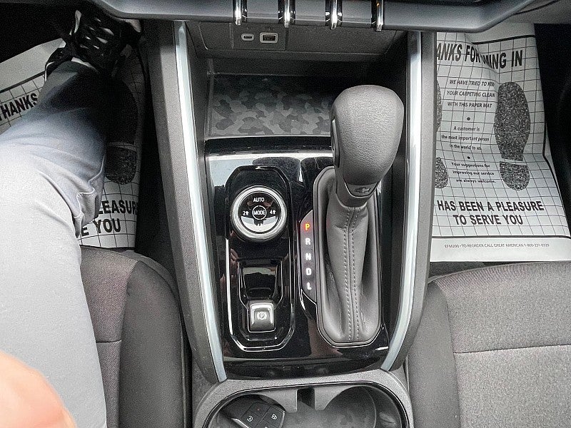 2023 Chevrolet Colorado 4WD Crew Cab Short Box Trail Boss