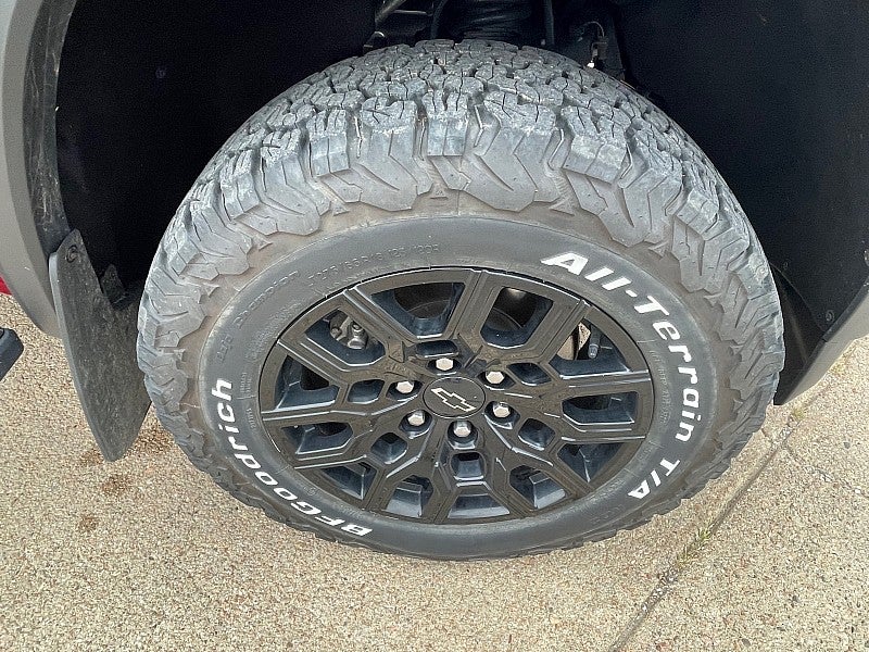 2023 Chevrolet Colorado 4WD Crew Cab Short Box Trail Boss