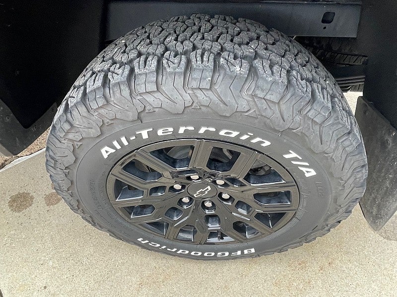 2023 Chevrolet Colorado 4WD Crew Cab Short Box Trail Boss