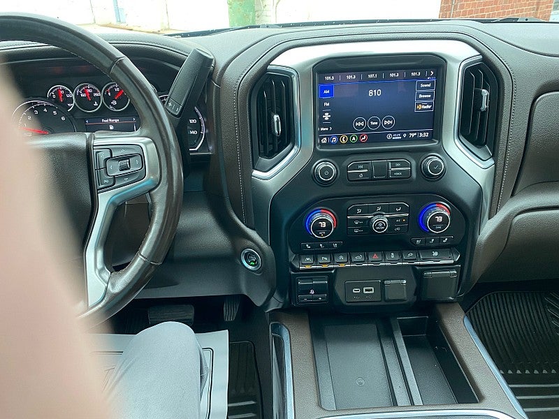 2021 Chevrolet Silverado 1500 4WD Crew Cab Short Bed LTZ