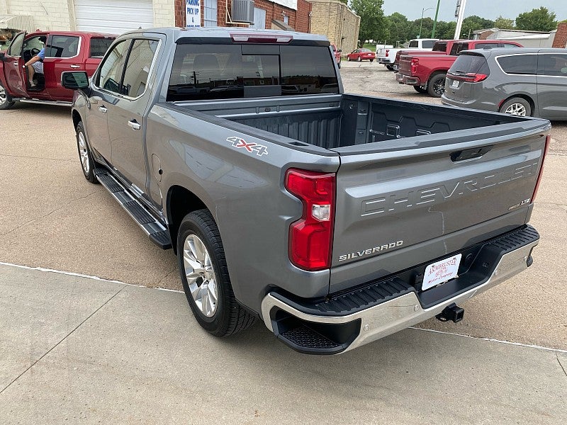 2021 Chevrolet Silverado 1500 4WD Crew Cab Short Bed LTZ