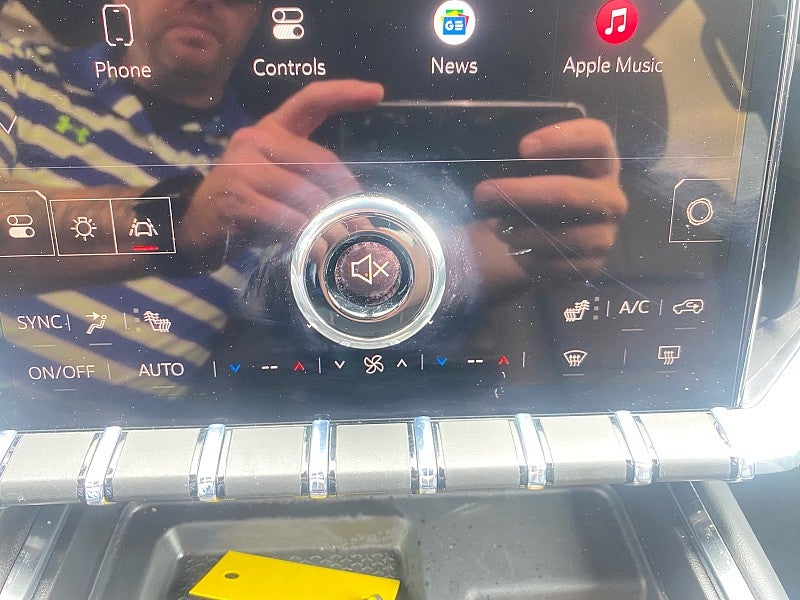 2026 GMC Acadia Elevation AWD