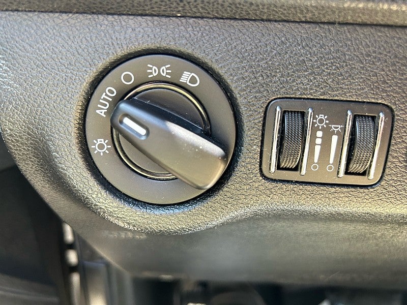2011 Dodge Charger SE