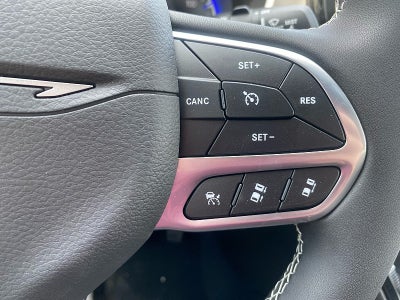 2027 Chrysler Pacifica PACIFICA SELECT AWD