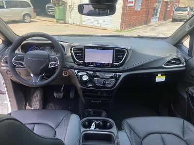 2027 Chrysler Pacifica PACIFICA SELECT AWD