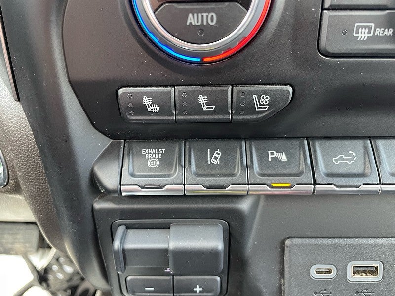 2022 Chevrolet Silverado 2500HD 4WD Crew Cab Standard Bed LTZ