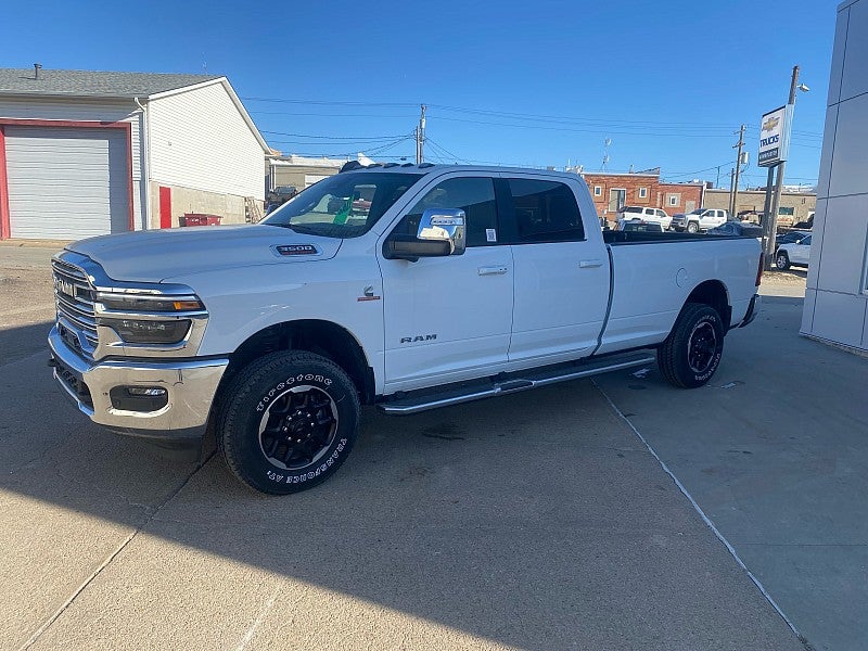 2026 RAM Ram 3500 RAM 3500 LARAMIE CREW CAB 4X4 8' BOX