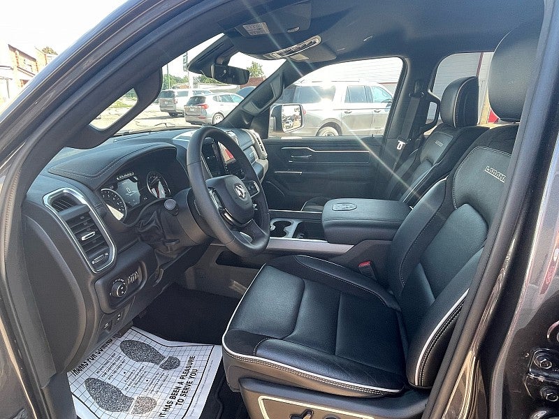 2026 RAM 1500 Laramie Crew Cab 4x4 5'7' Box