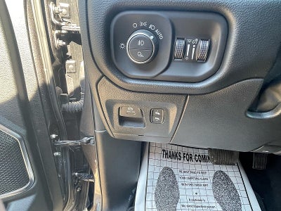 2026 RAM 1500 Laramie Crew Cab 4x4 5'7' Box