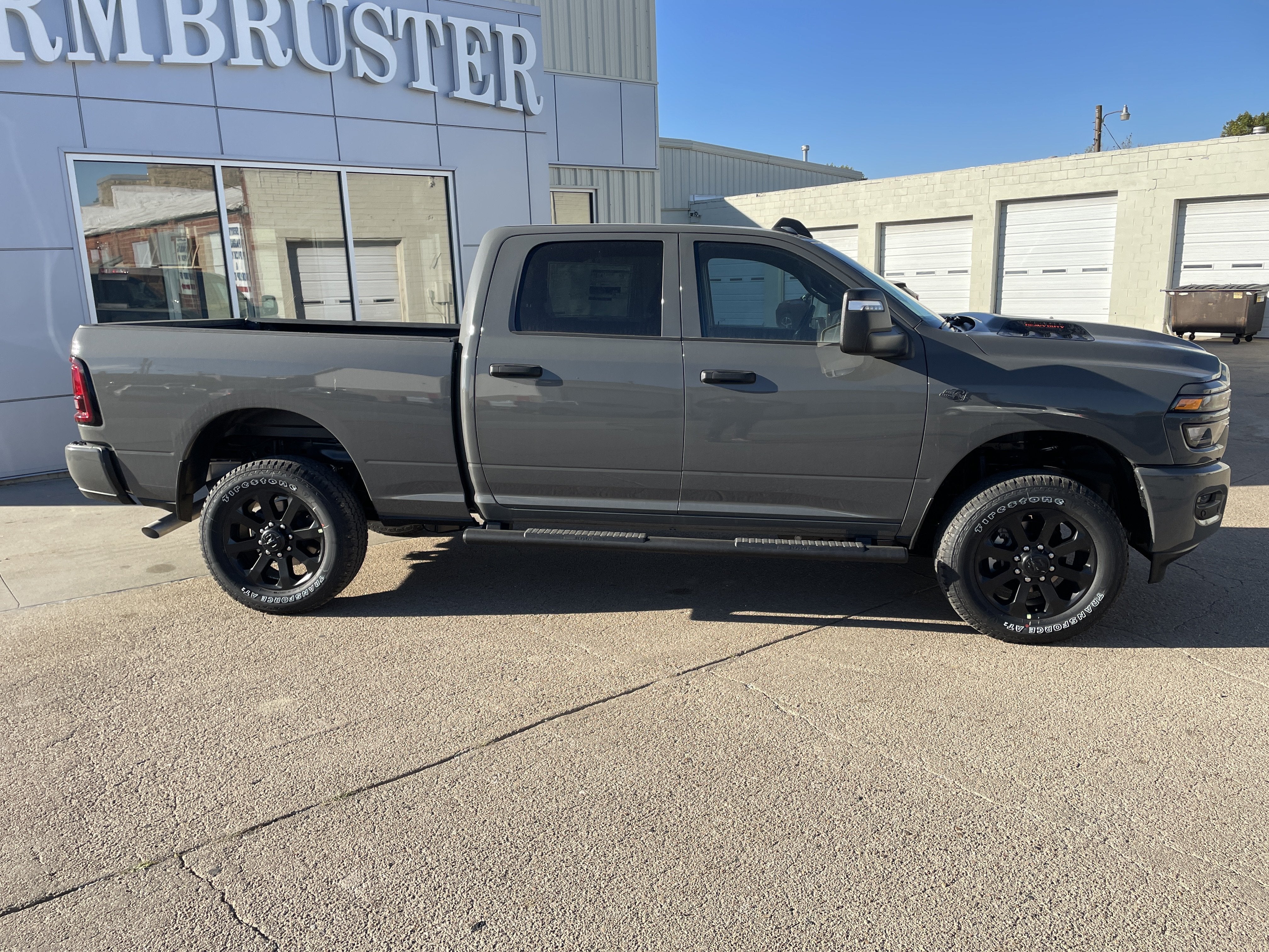 2027 RAM Ram 2500 RAM 2500 BLACK EXPRESS CREW CAB 4X4 6'4' BOX