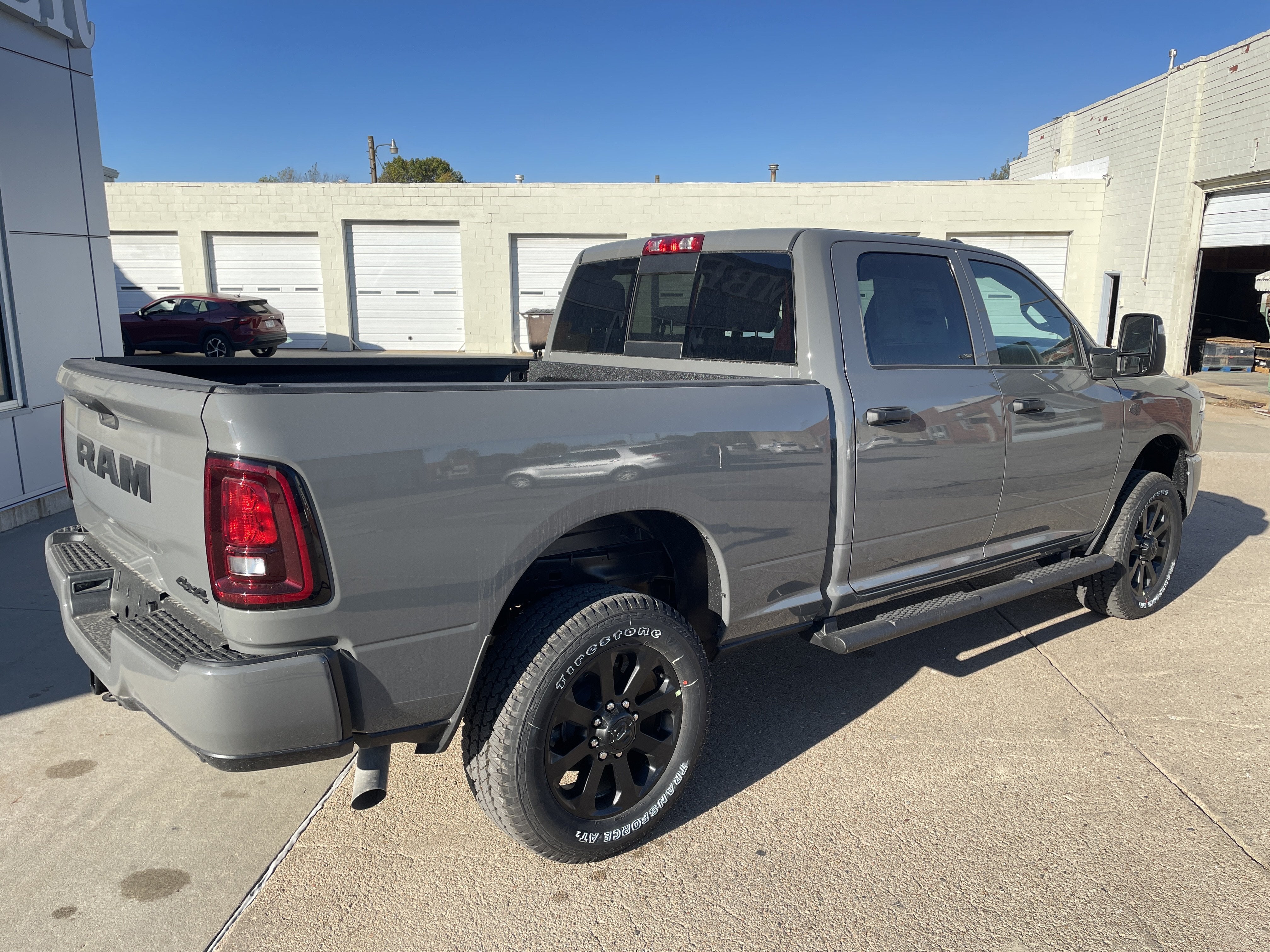 2027 RAM Ram 2500 RAM 2500 BLACK EXPRESS CREW CAB 4X4 6'4' BOX