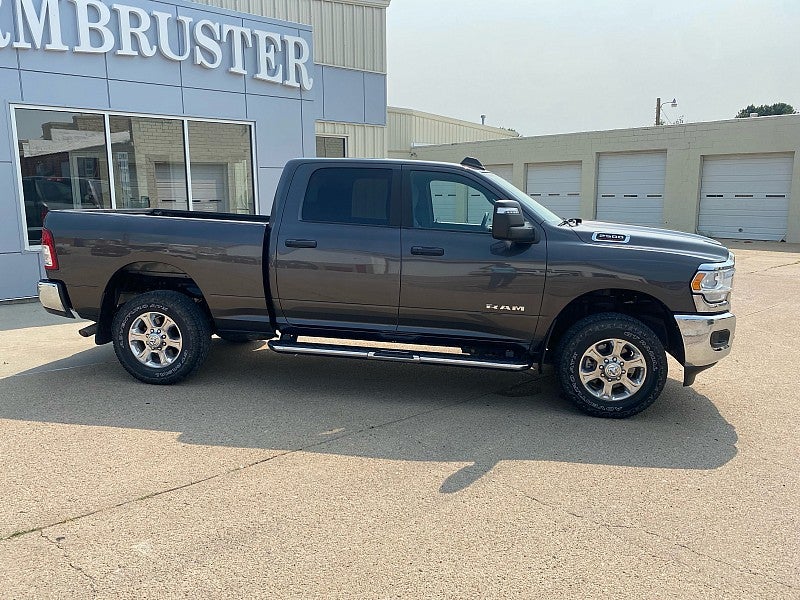 2023 RAM 2500 Big Horn Crew Cab 4x4 6'4' Box