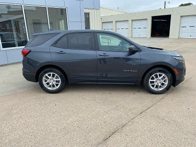 2022 Chevrolet Equinox FWD LS