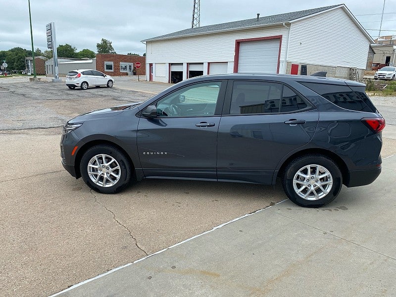 2022 Chevrolet Equinox FWD LS