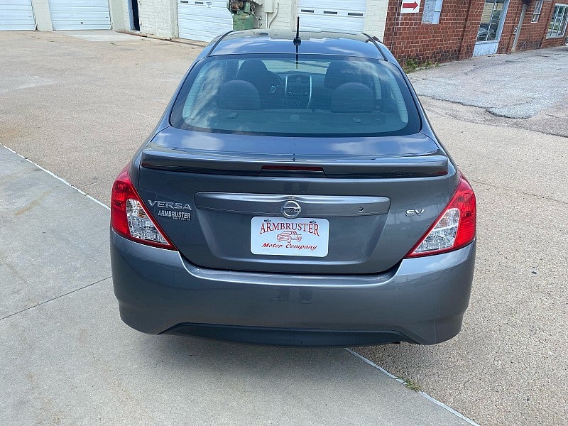 2018 Nissan Versa 1.6 SV
